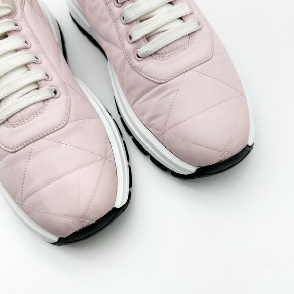 PRADA Pink Piuma Runner Quilted Triangle Logo Sneakers Size 40 Lace Up Low Top - Picture 3 of 11